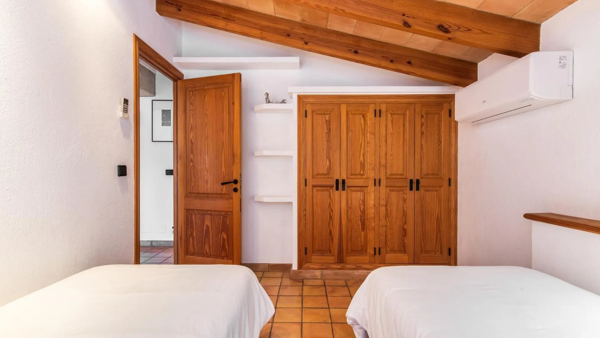 Moliner Premium Villa بويينسا 0*,