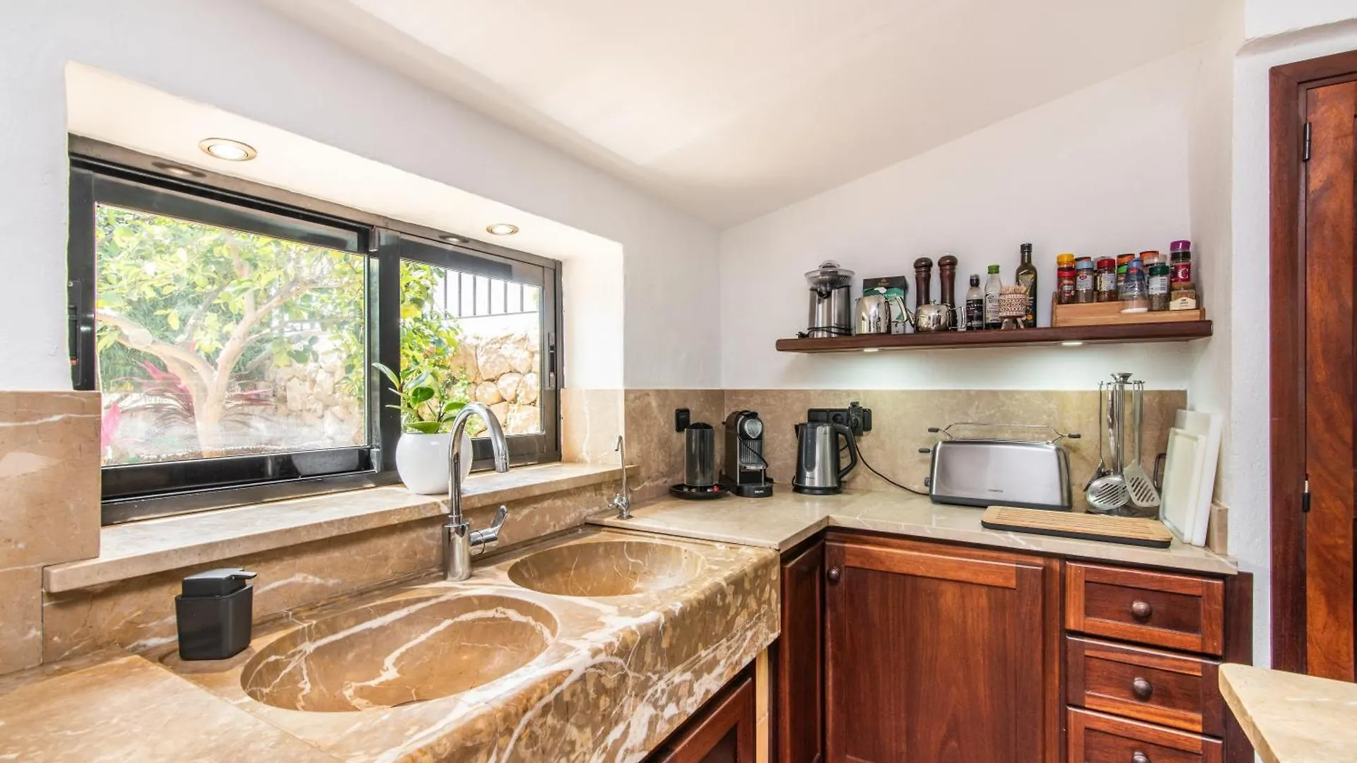 Moliner Premium Villa بويينسا